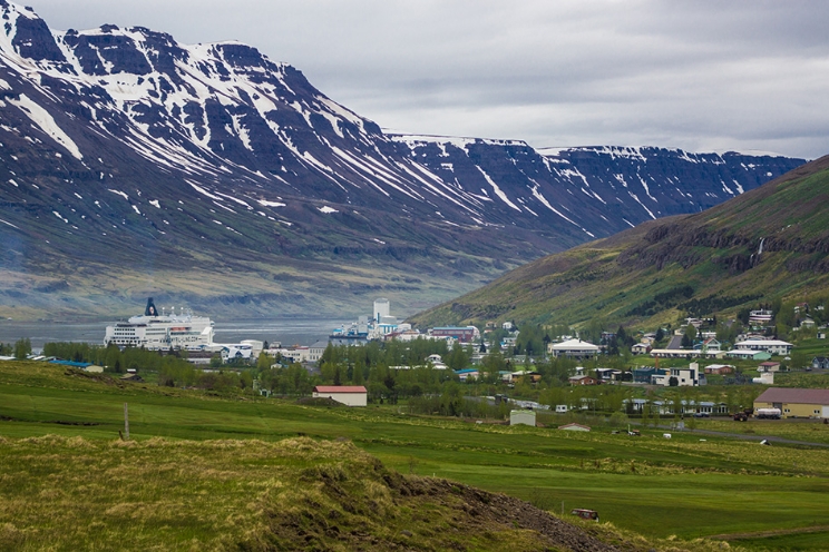 Von/nach Seyðisfjörður.